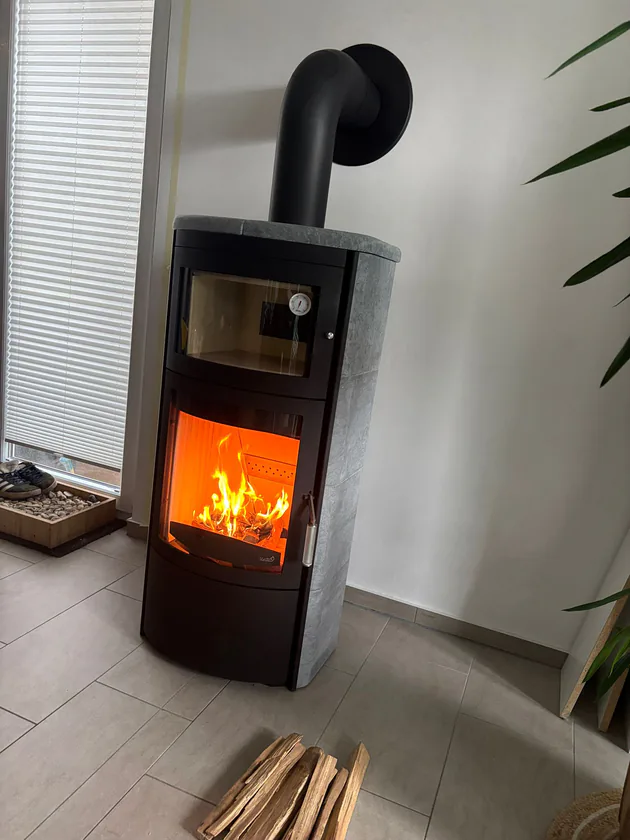 Speicherofen mit Feuerblick